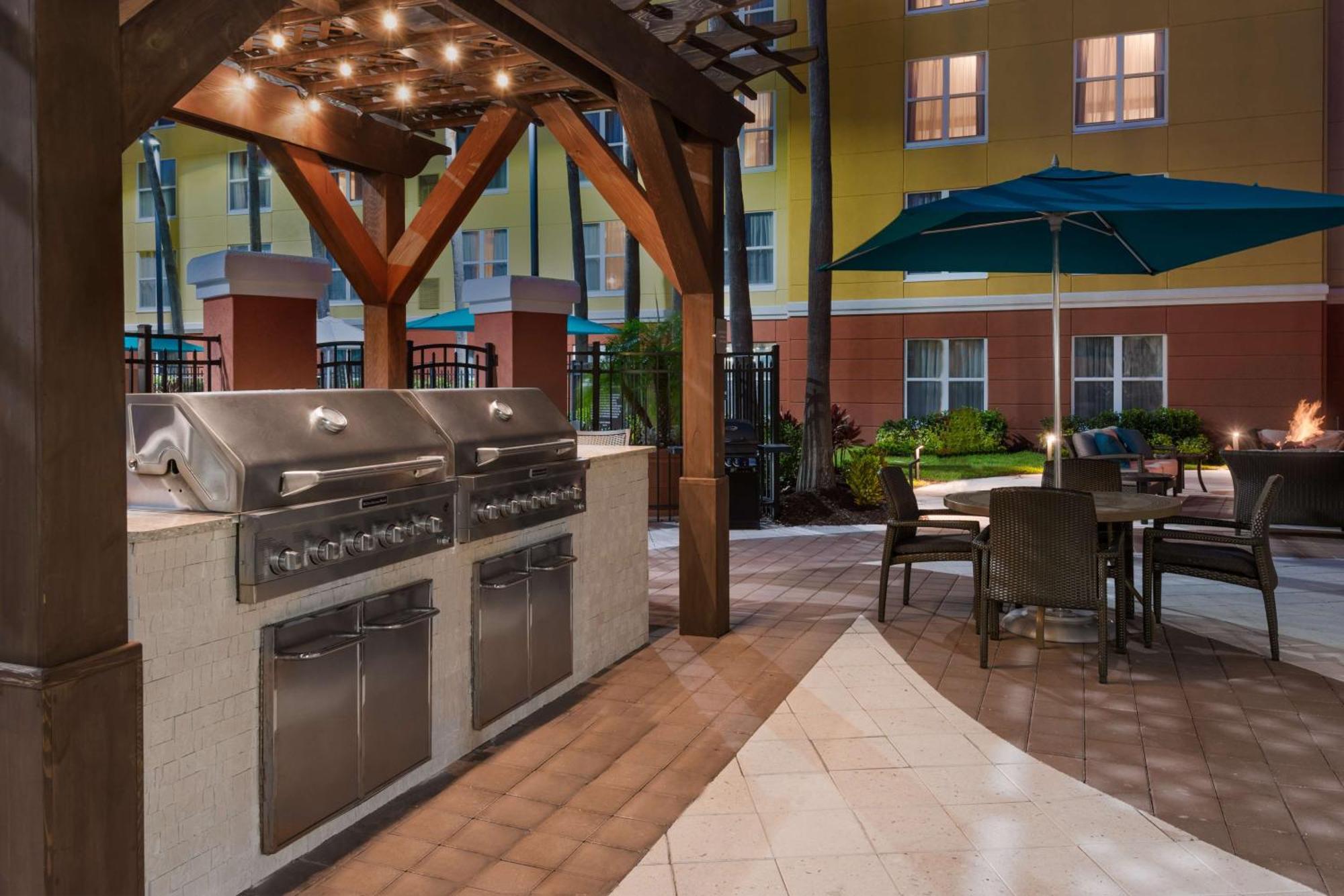Homewood Suites By Hilton Orlando-Ucf Area Alafaya Экстерьер фото