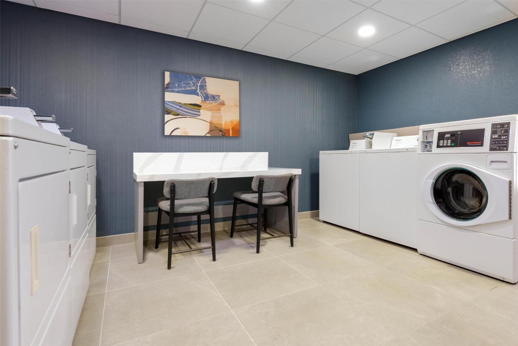 Homewood Suites By Hilton Orlando-Ucf Area Alafaya Экстерьер фото