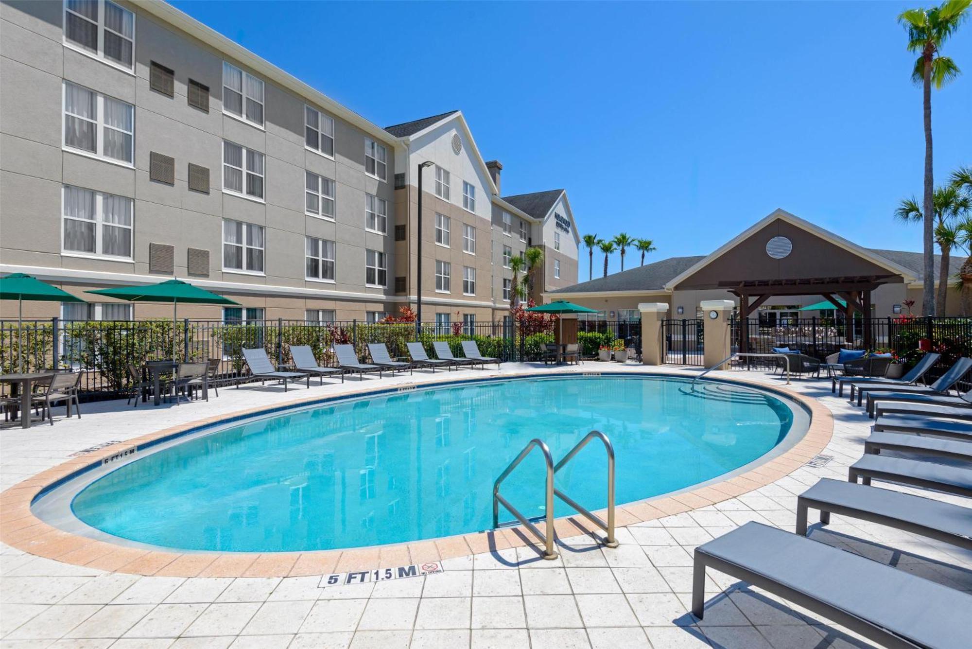 Homewood Suites By Hilton Orlando-Ucf Area Alafaya Экстерьер фото
